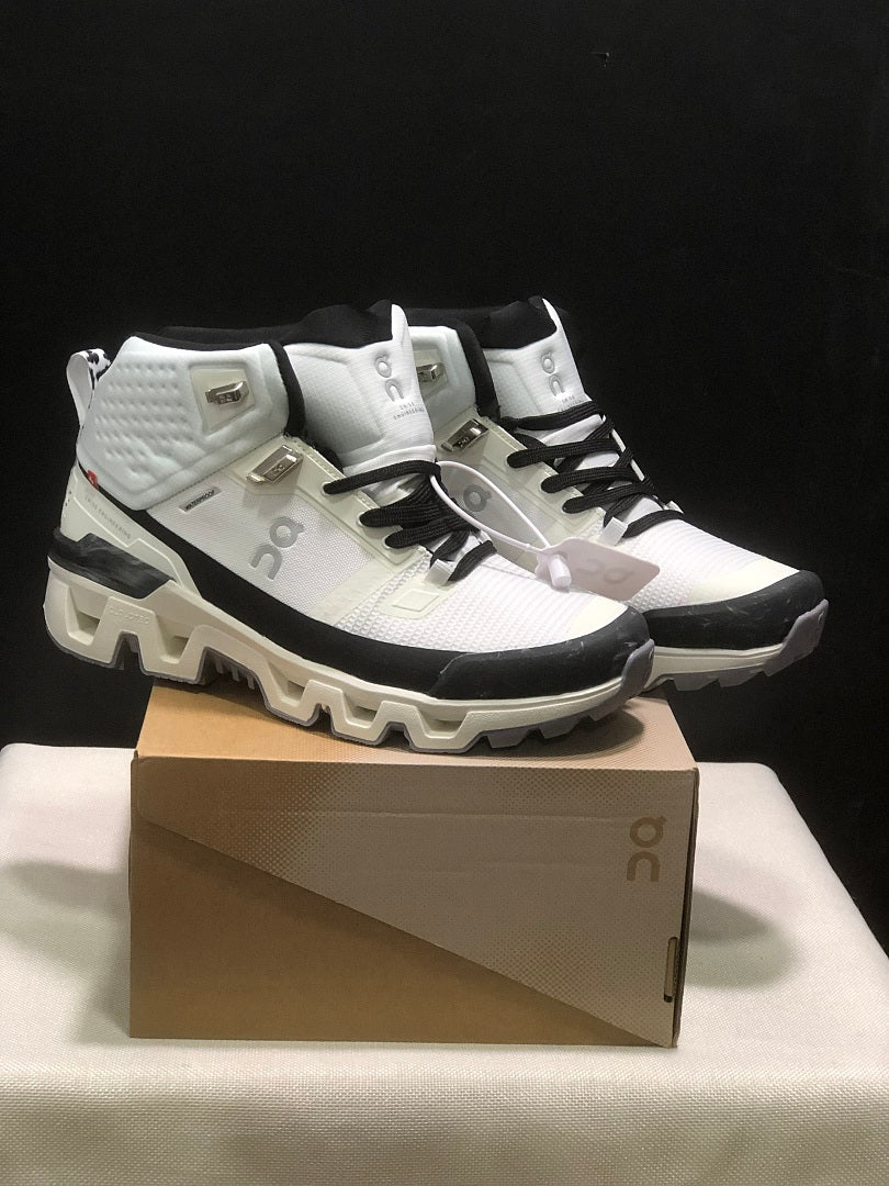 On Cloud Cloudwande White/Black