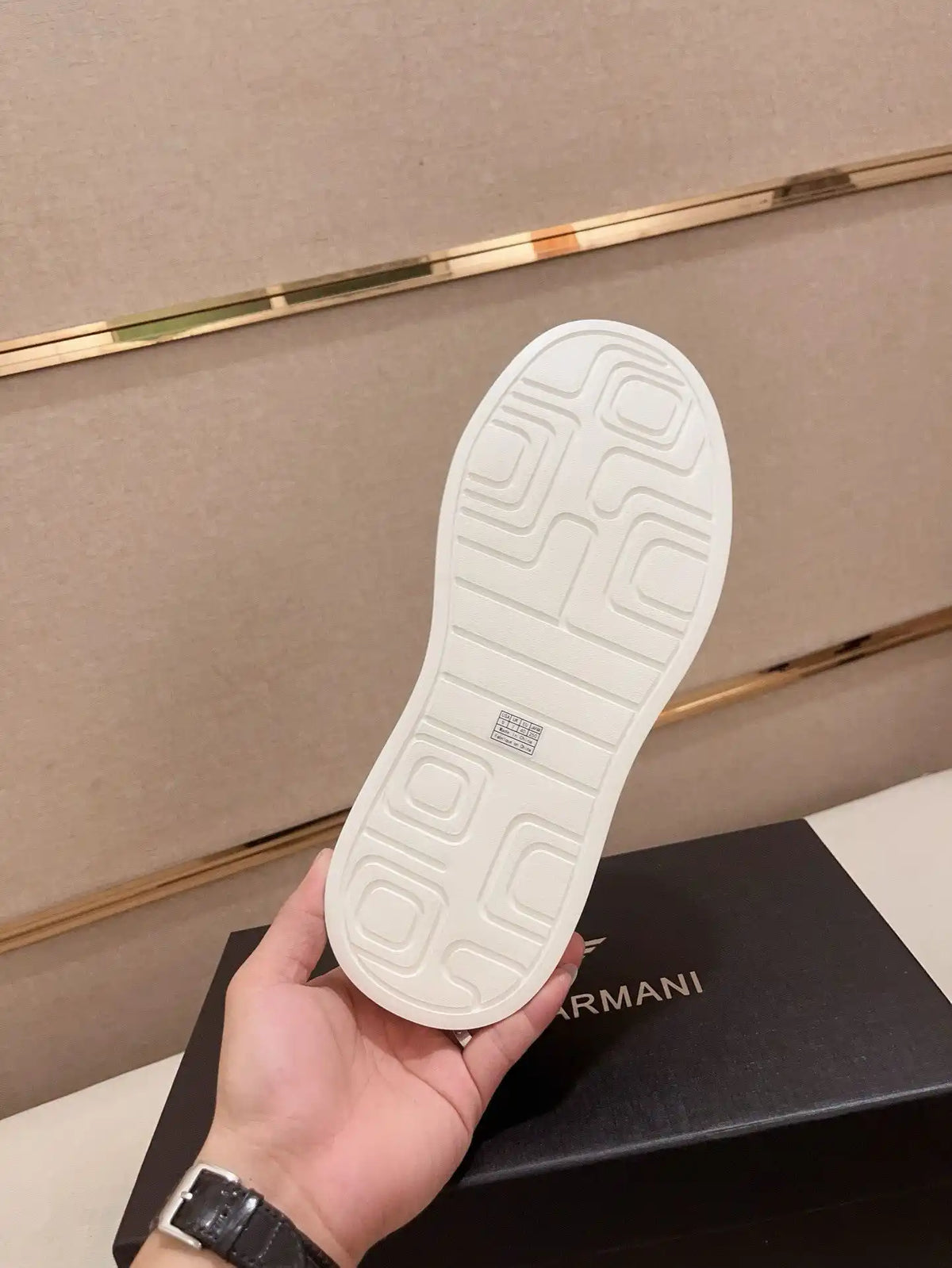 Armani Men's Edition Code: 0217B Size: 38-44