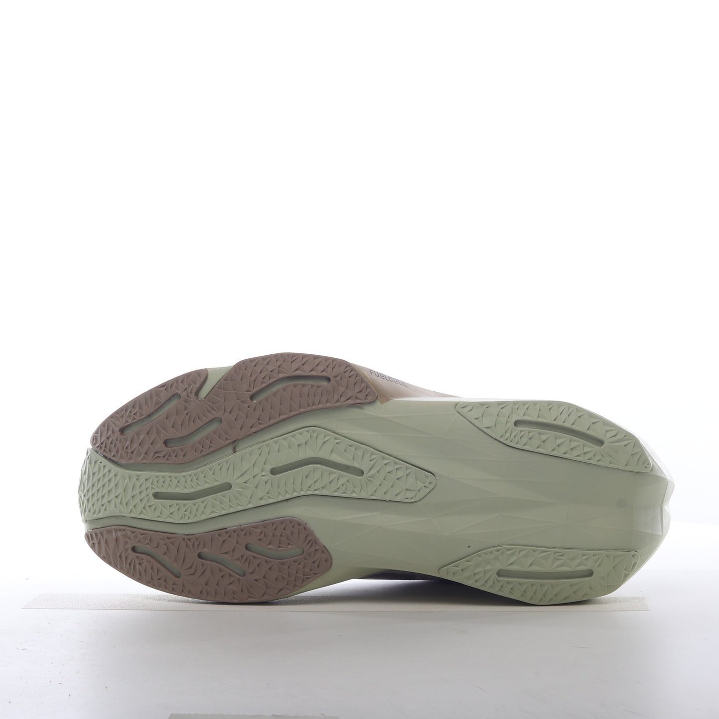 New Balance FuelCell Rebel V4