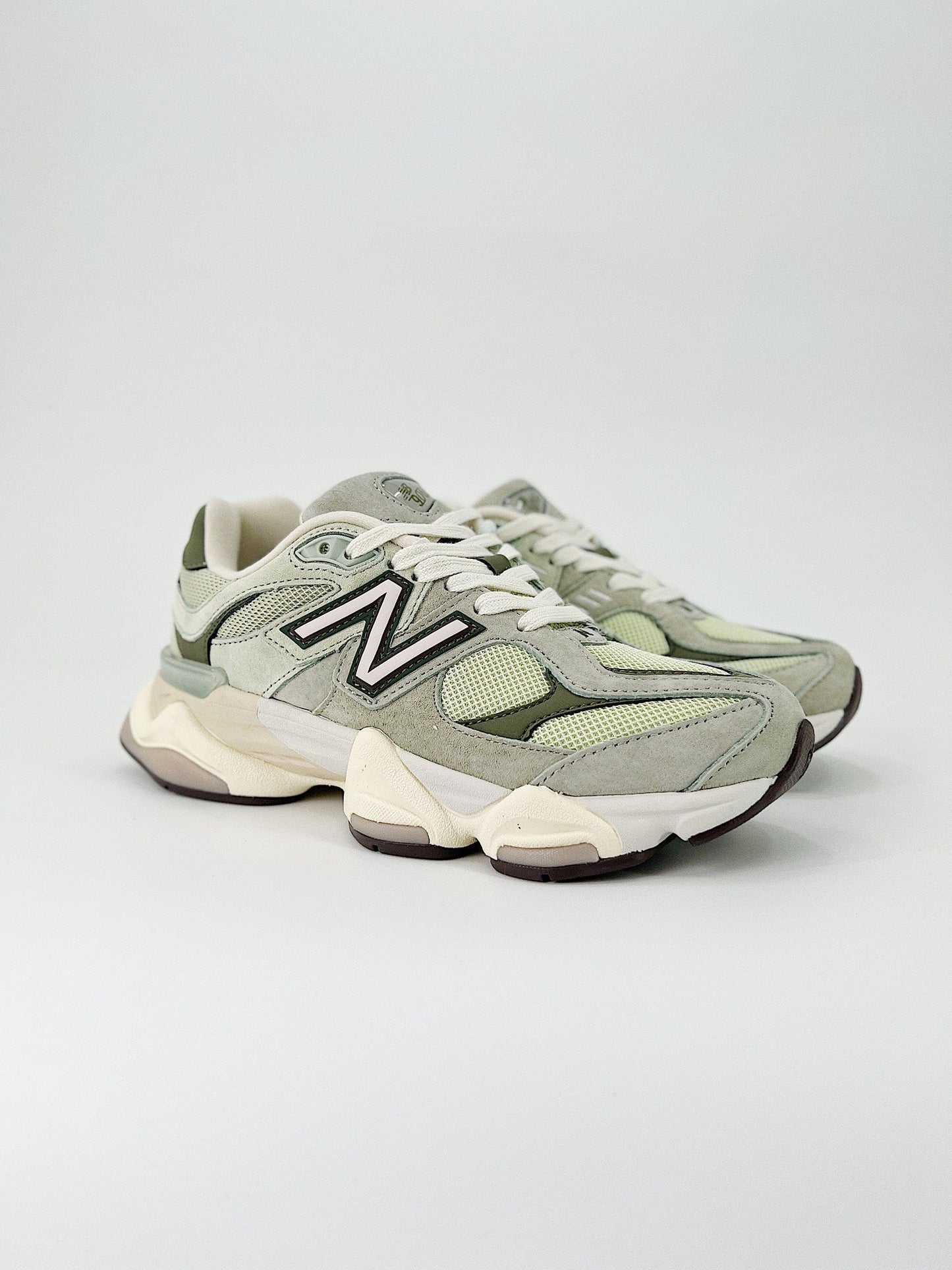 New Balance NB 9060 Olivine