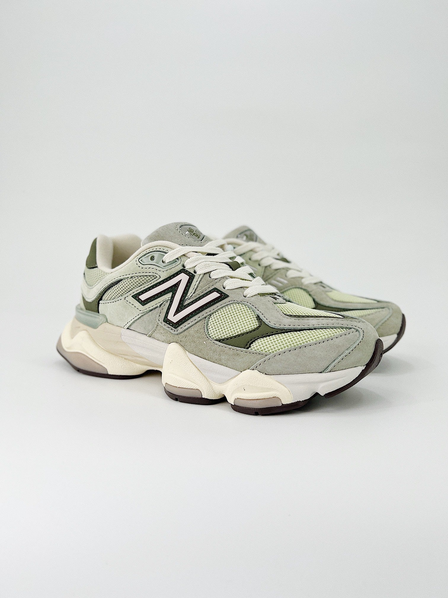 New Balance NB 9060 Olivine