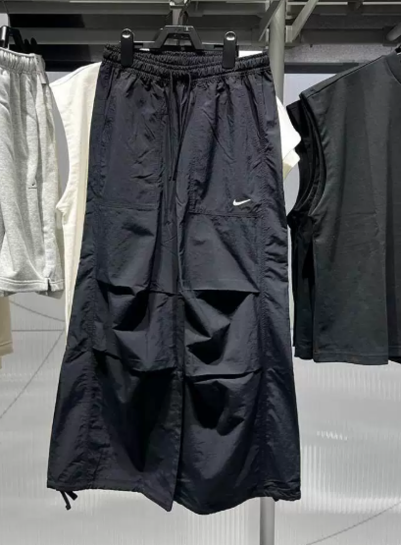 Women Woven Trousers