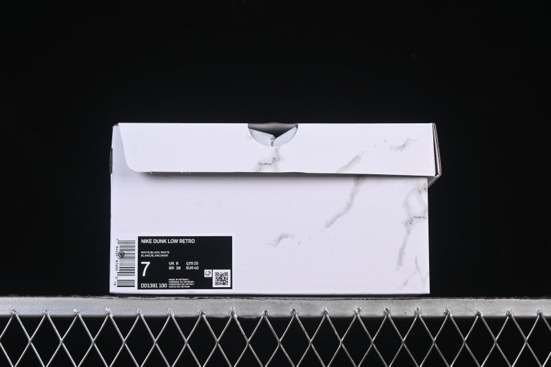【300】[DD1391-100]-[SB DUNK LOW WHITE/BLACK]-[WOMAN:39]-[MAN:40-46]