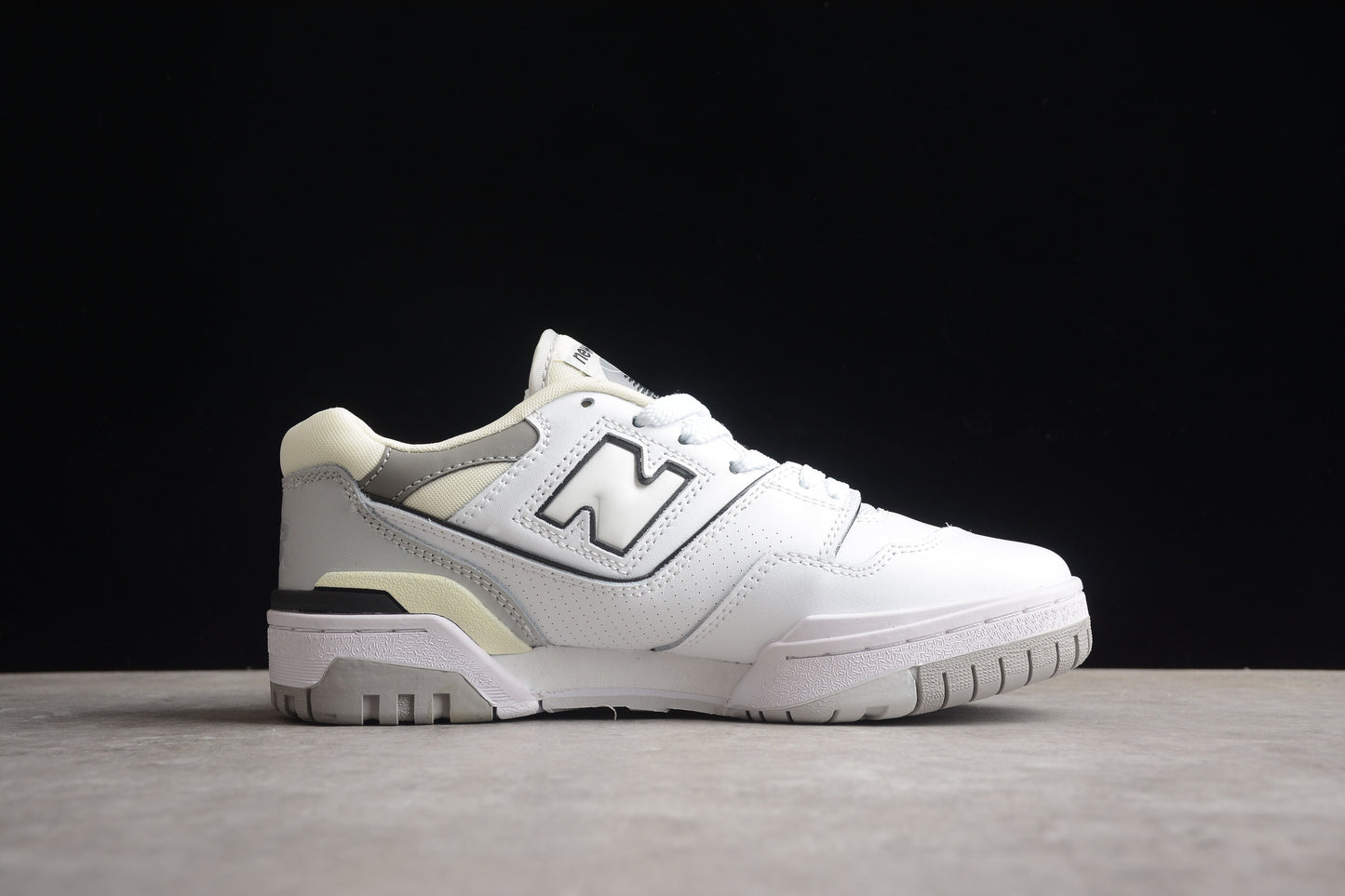 NB 550 white/grey shoes