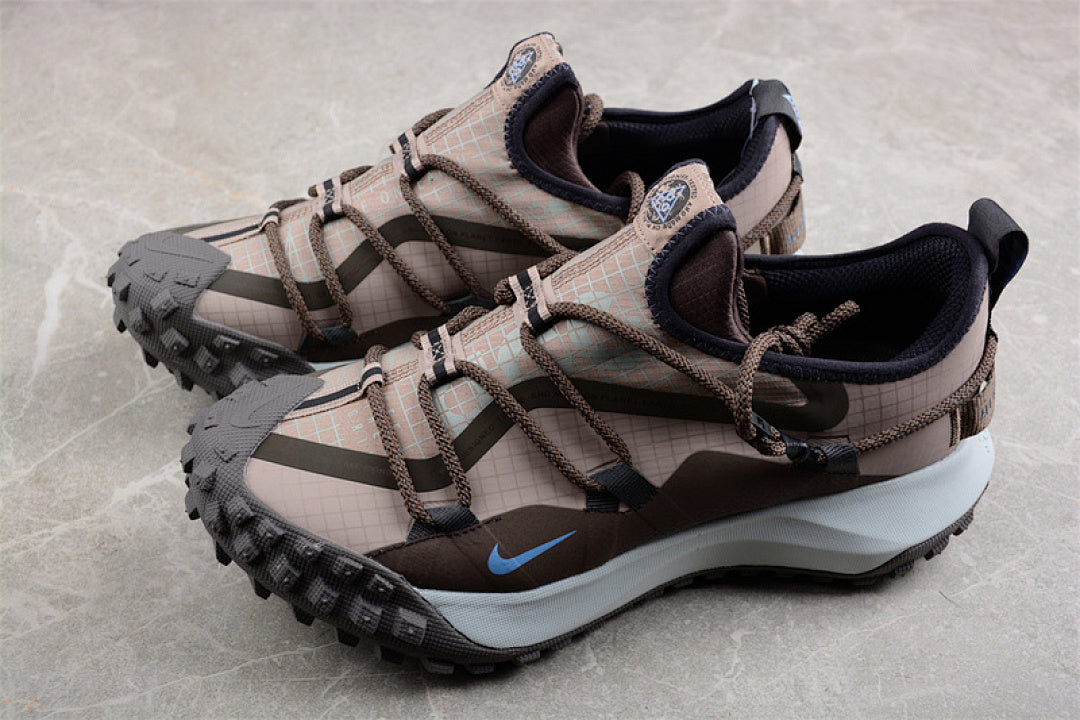 ACG MOUNTAIN FLY LOW SE IRONSTONE/LIGHT IRON ORE/LIGHT BONE/MALT