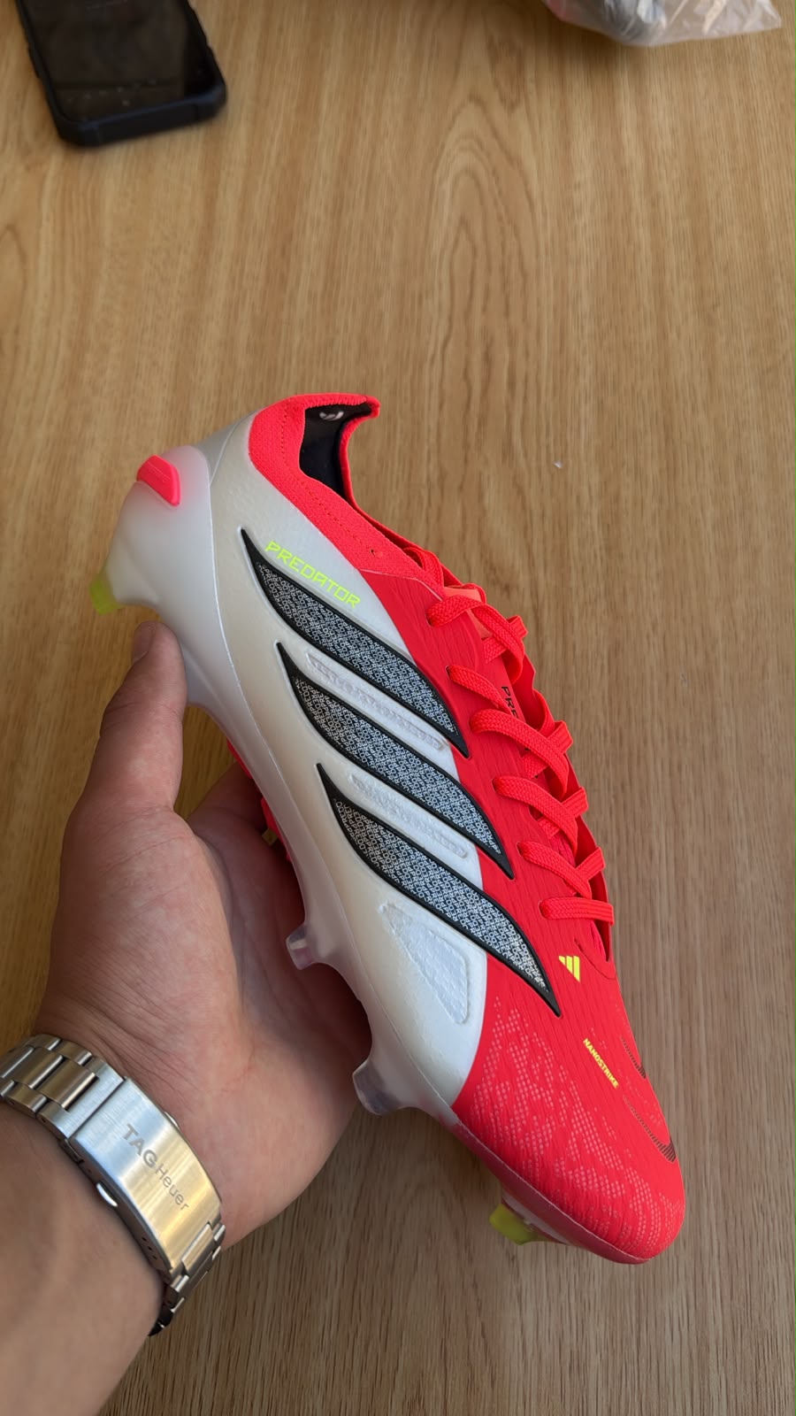 Adidas predator red/white 26 stock