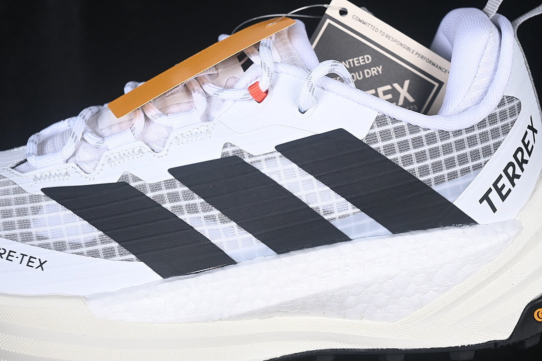 TERREX FREEHIKER 3 LOW GTX CASUAL SHOES WHITE/PURE WHITE