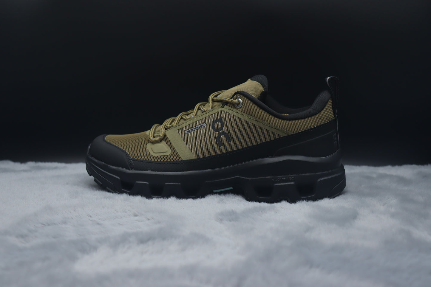 ONCLOUD ROCK LOW WATER PROOF