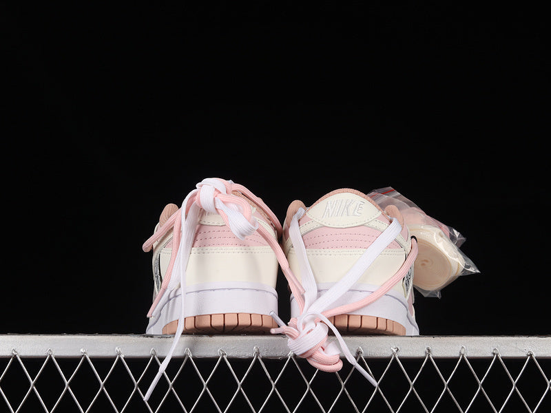 【300】[DD1503-118]-[DUNK LOW WHITE/PINK]-[WOMAN:36-41]