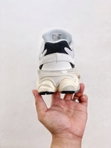 New Balance NB 9060 White/Black