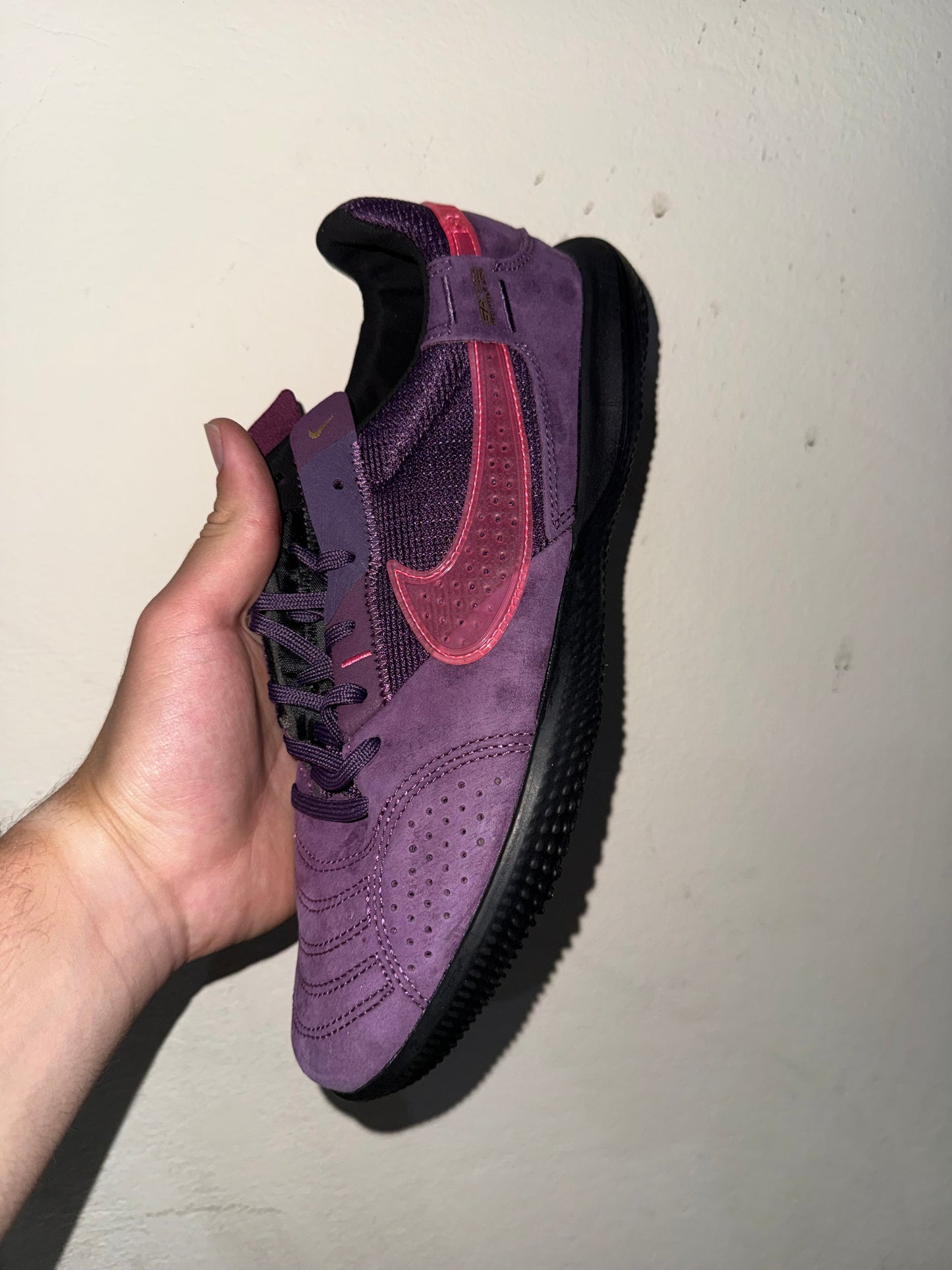 Nike street gato dark purple st