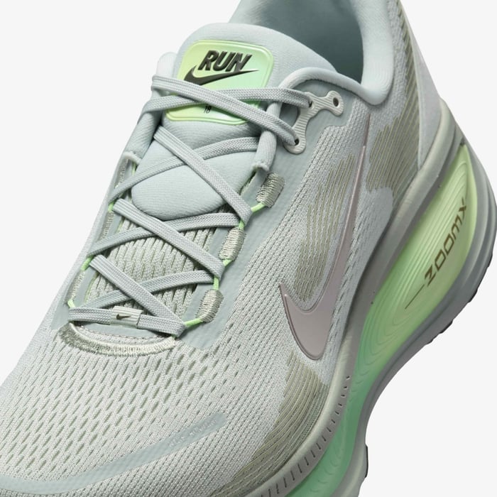 Nike Vomero 18