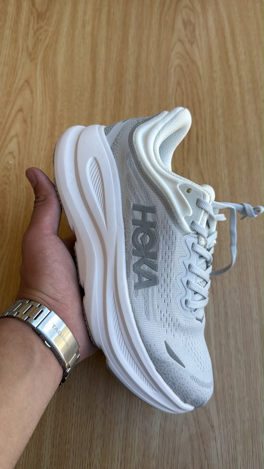 Hoka clifton white/gray stock