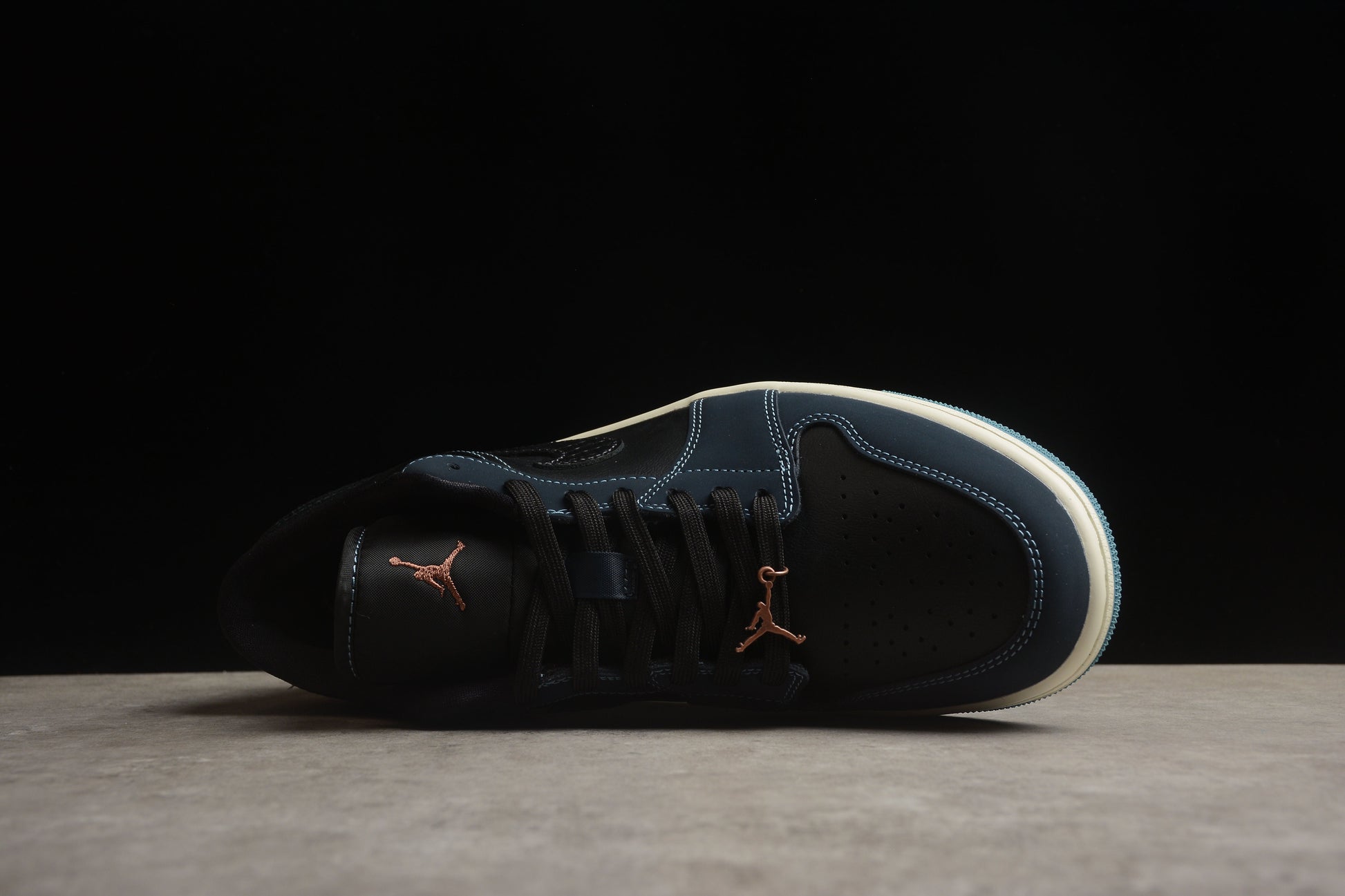 Air Jordan Low 1 Pétrole