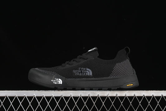 [THE NORTH FACE BLACK/BLACK/BLACK]-[WOMAN:39]-[MAN:40-45]