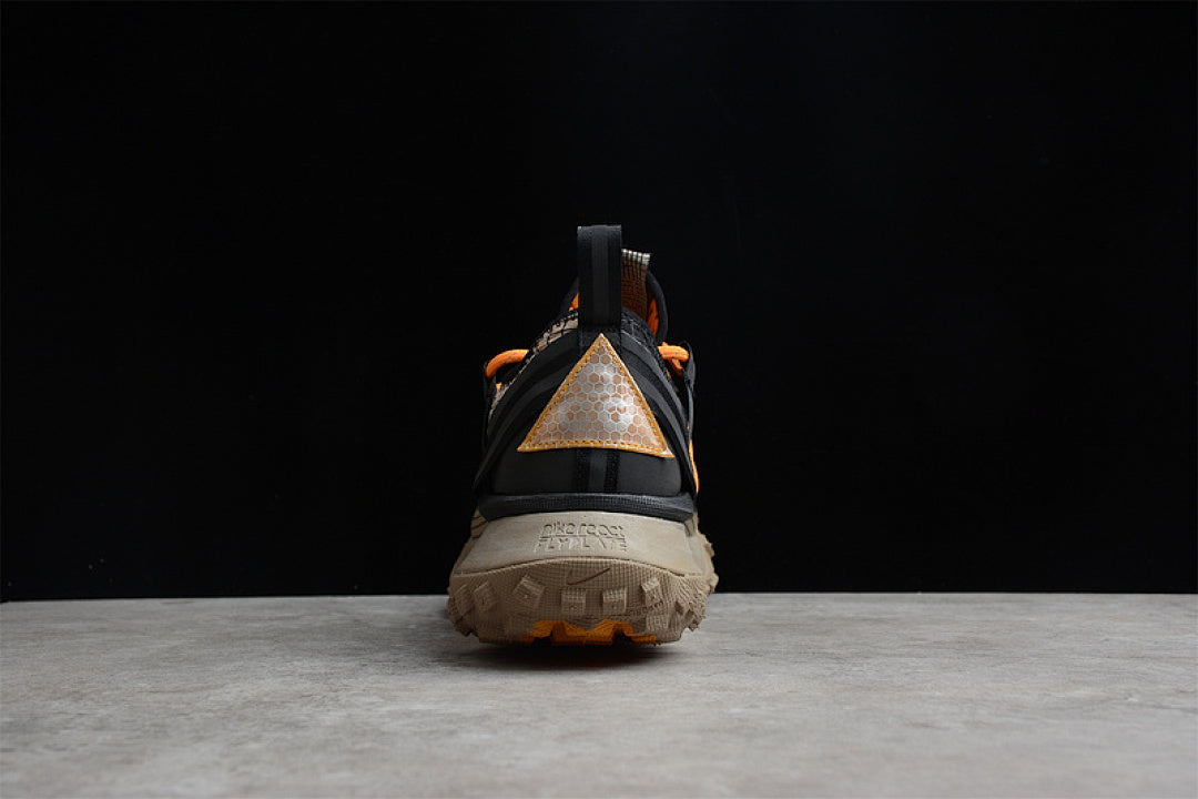 ACG MOUNTAIN FLY LOW FOSSIL STONE/BLACK