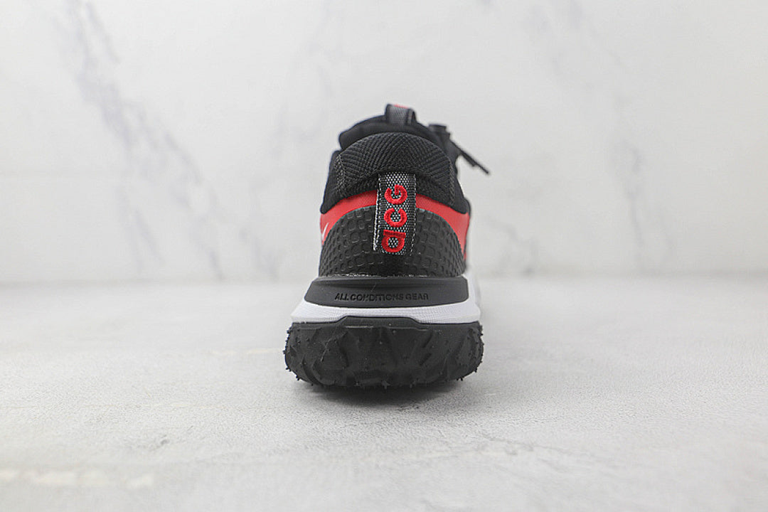 ACG MOUNTAIN FLY 2 LOW BLACK/WHITE/RED