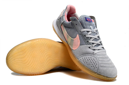 New Nike Streetgato small field football 39-45
