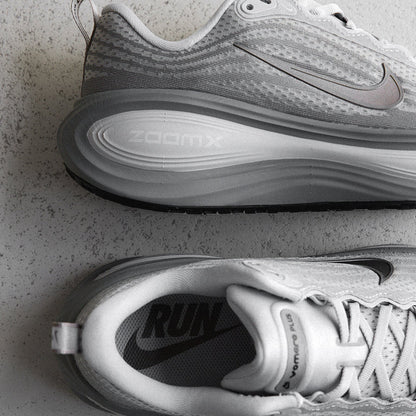 NIKE Vomero Plus IM5019
