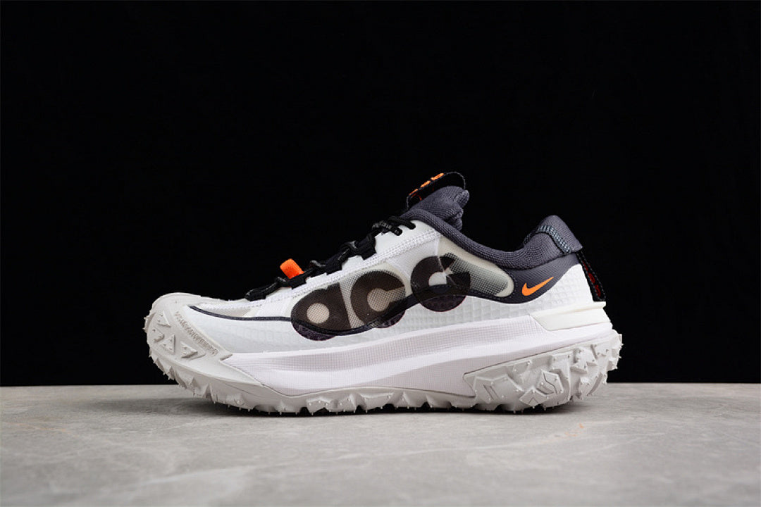 ACG MOUNTAIN FLY 2 WHITE/BLACK