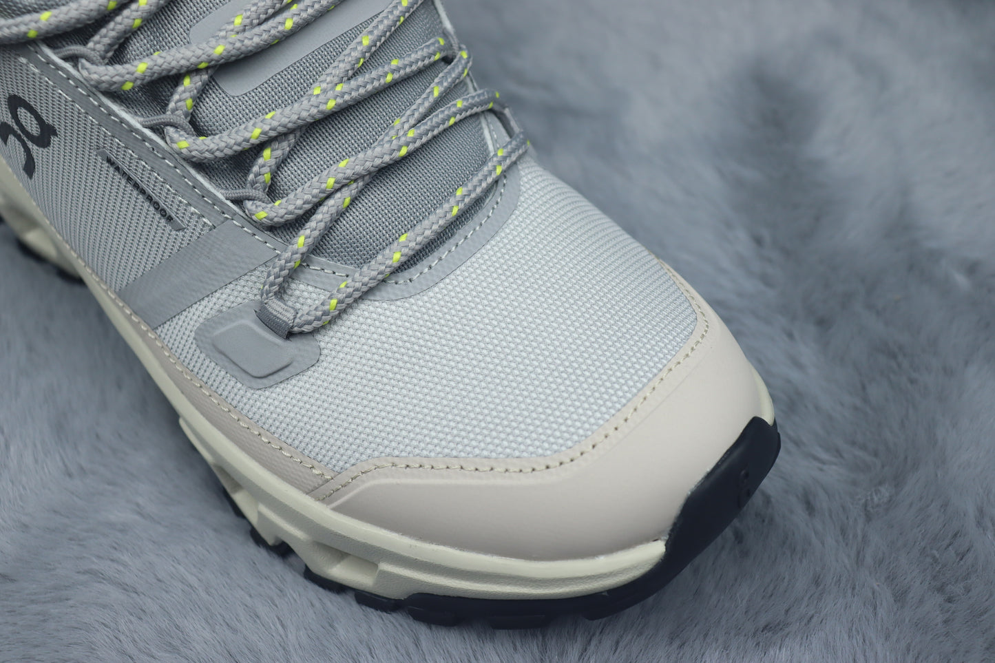 ONCLOUD ROCK LOW WATER PROOF