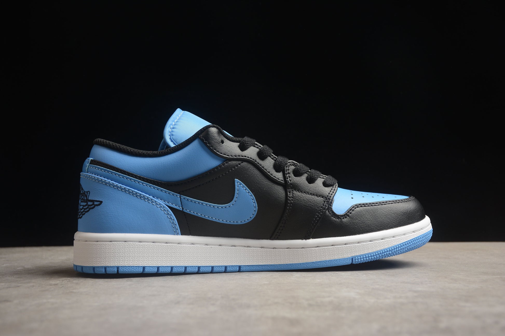 Air Jordan Low 1 Bleu/Noir