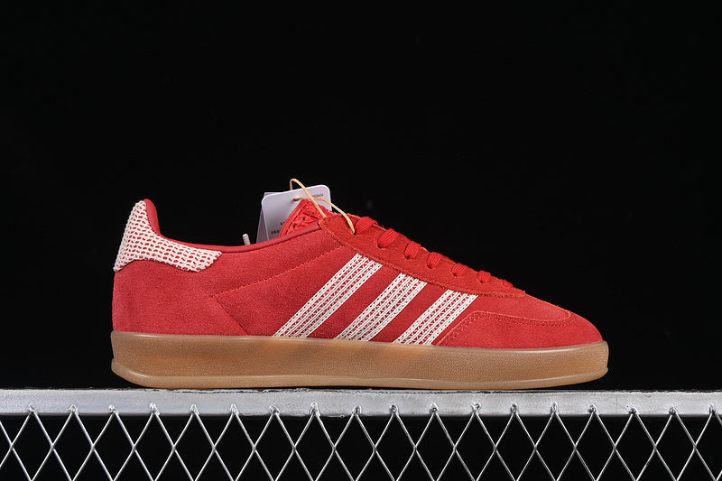 【280】[JI2756]-[ORIGINALS GAZELLE INDOOR BETTER SCARLET/WONDER WHITE/GUM]-[WOMAN:35-39]-[MAN:40-45]