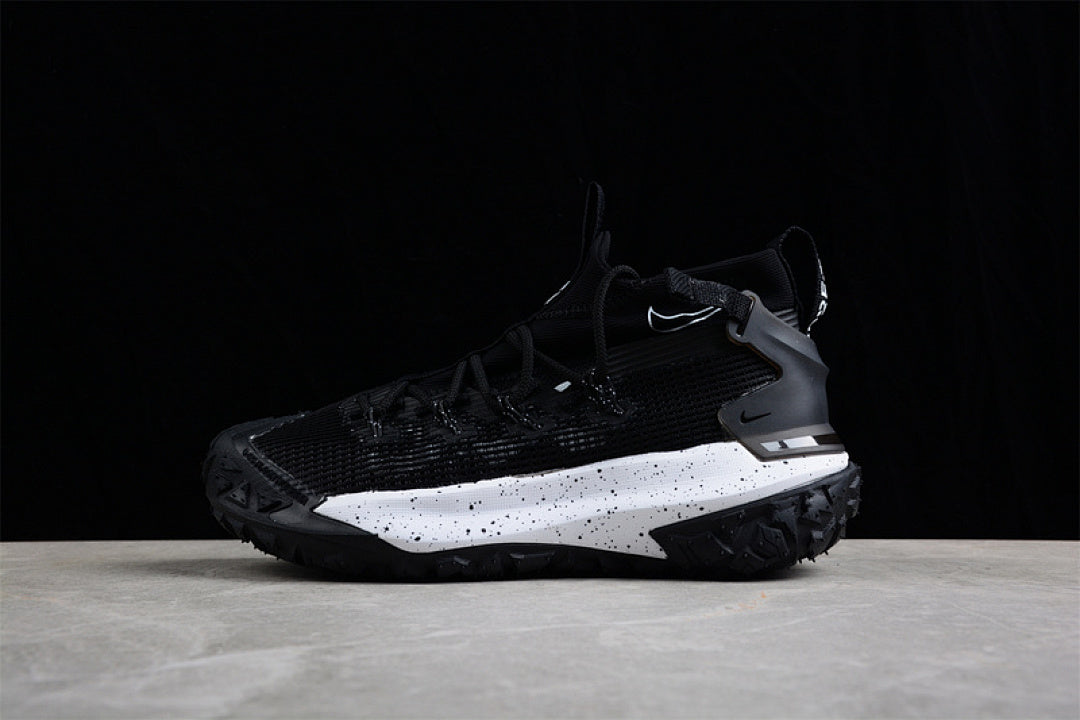 ACG MOUNTALN FLY LOW GTX SE BLACK/BLACK/WHITE