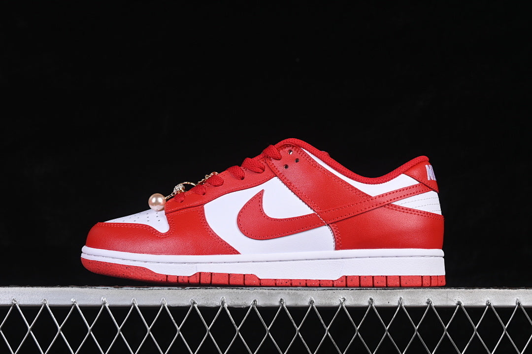 DUNK LOW NEXT NATURE WHITE/UNIVERSITY RED