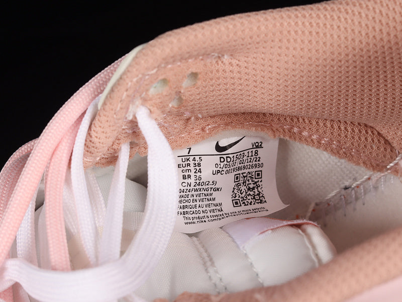 【300】[DD1503-118]-[DUNK LOW WHITE/PINK]-[WOMAN:36-41]
