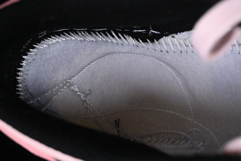 【330】【CW1590-100】-[DUNK LOW BLACK/WHITE/PINK]-[WOMAN:35.5-41]