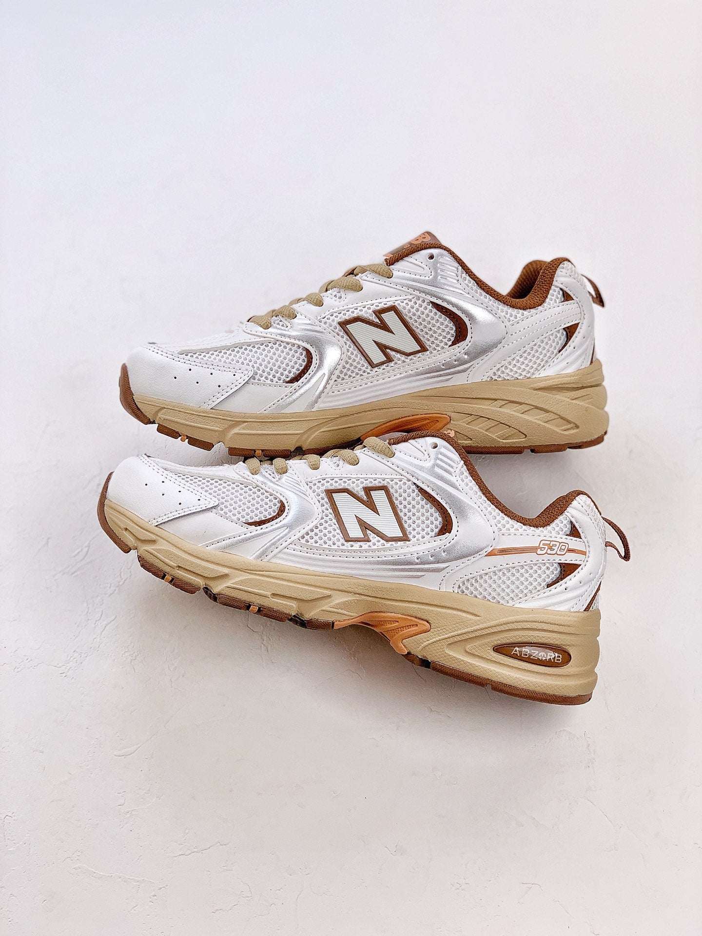 New Balance 530 White Brown