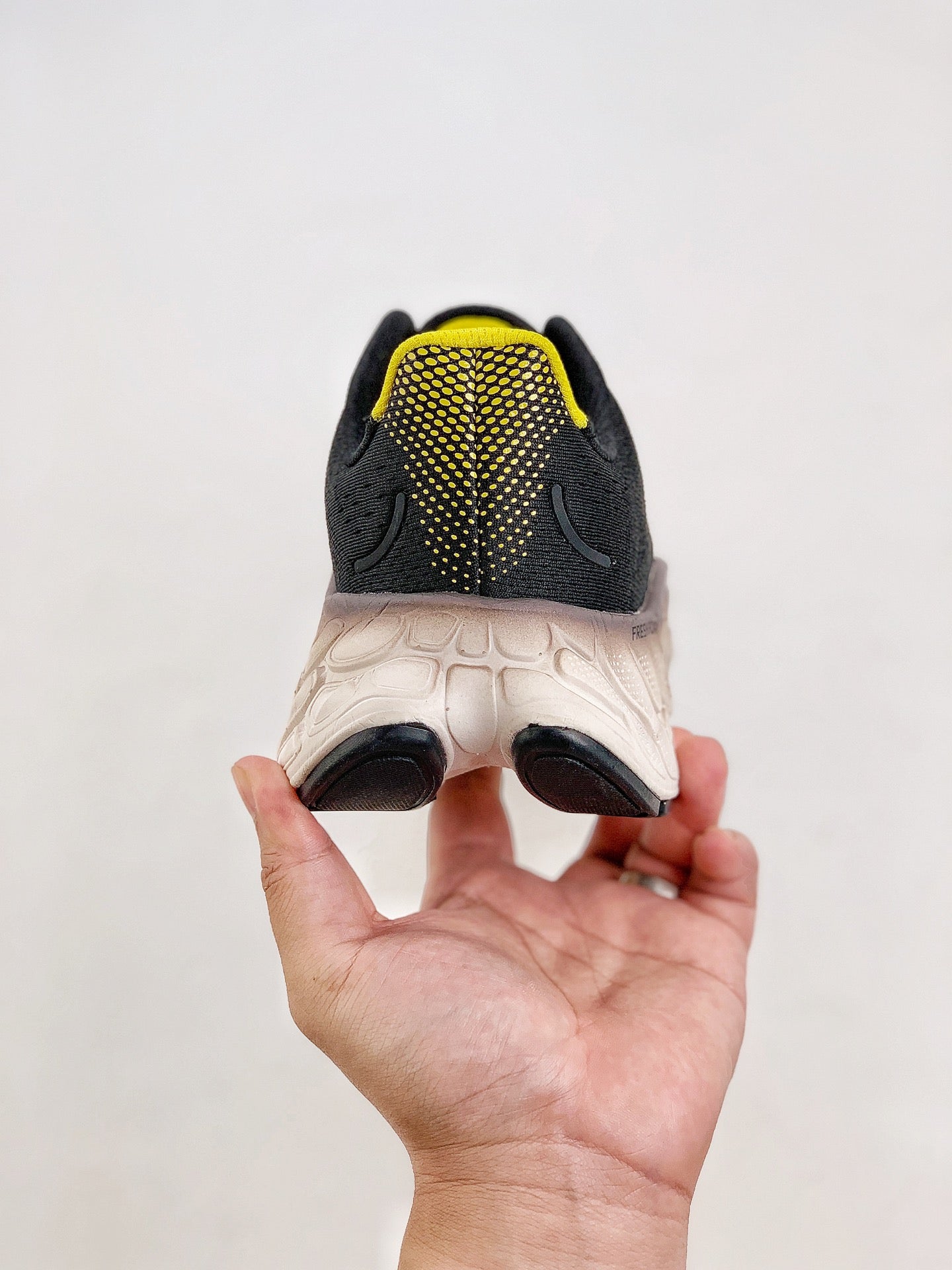 New Balance NB Fresh Foam X More v4 Black Red