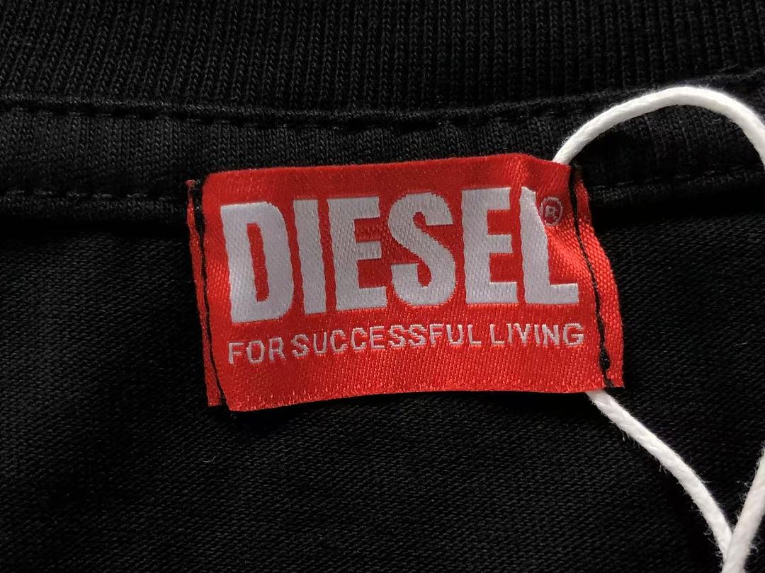 DIESEL T-SHIRT 3205184517