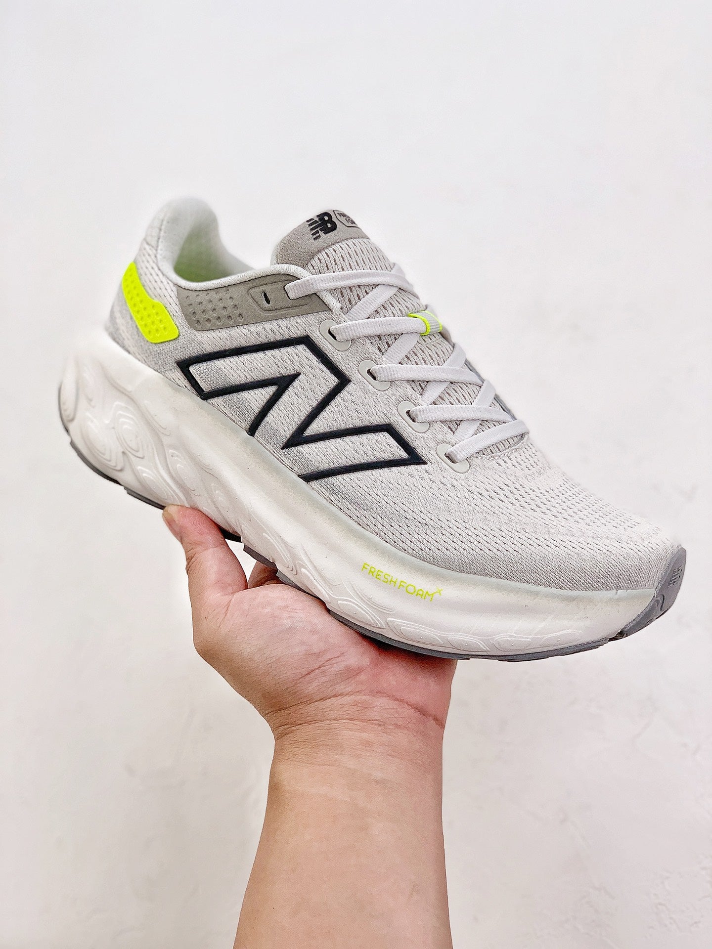 New Balance NB Fresh Foam white yellow Black