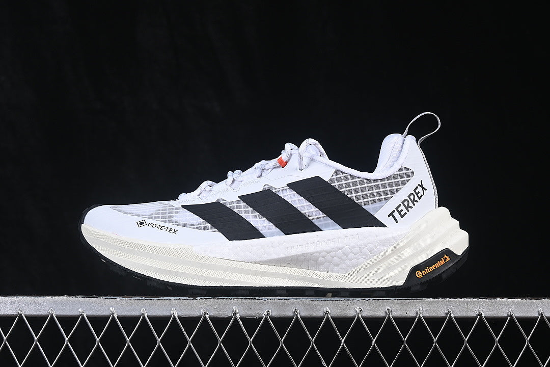 TERREX FREEHIKER 3 LOW GTX CASUAL SHOES WHITE/PURE WHITE