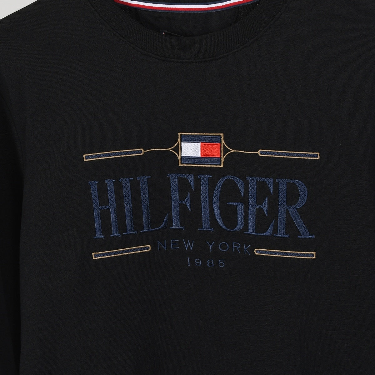 TommyCrew Neck Sweatshirt