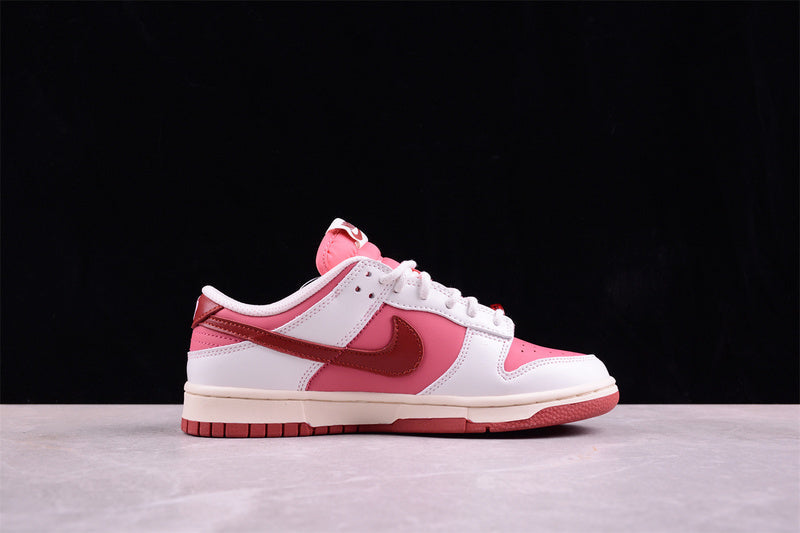 【300】[DV1694-900]-[DUNK LOW SB RETRO WHITE/RED/PINK]-[WOMAN:36-42]