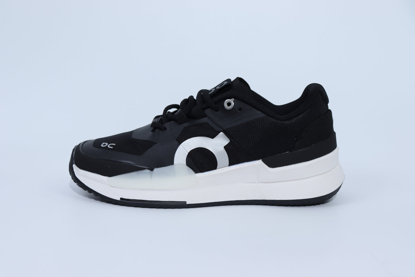 On THE ROGER Pro 2 PADEL BLACK/WHITE