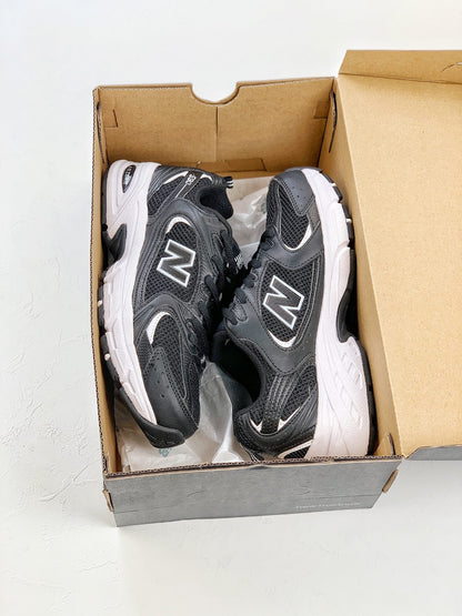 New Balance 530 Galaxy