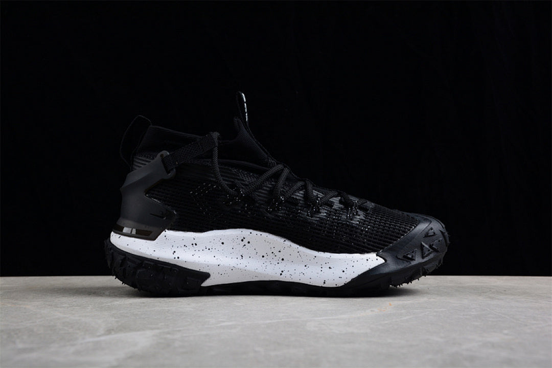 ACG MOUNTALN FLY LOW GTX SE BLACK/BLACK/WHITE