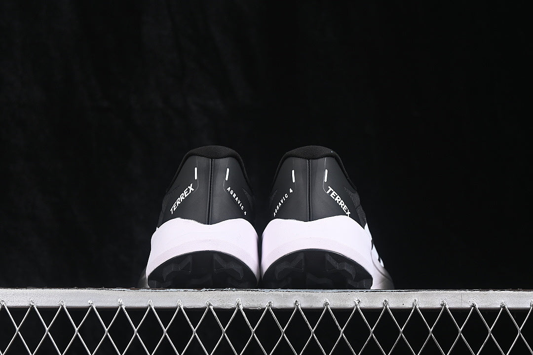 TERREX AGRAVIC 4 RUNNING SHOES BLACK/WHITE