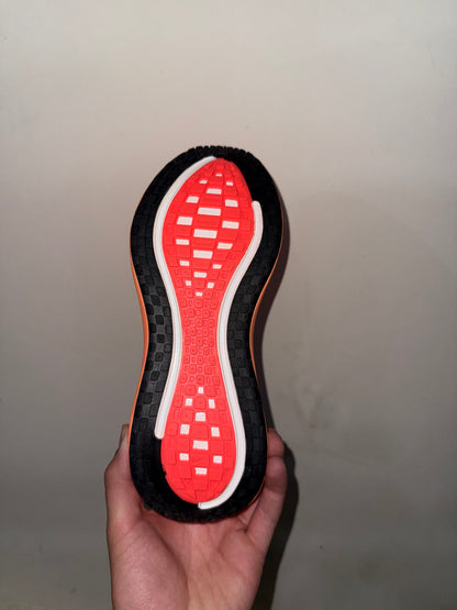 Nike vomero plus orange