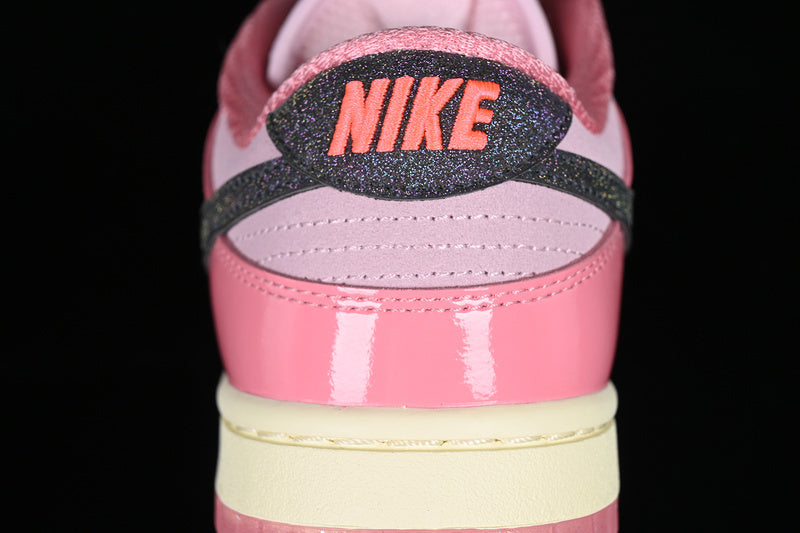 DUNK LOW LX BARBIE PINK FOAM/PALE VANILLA/BLACK/LOTUS PINK
