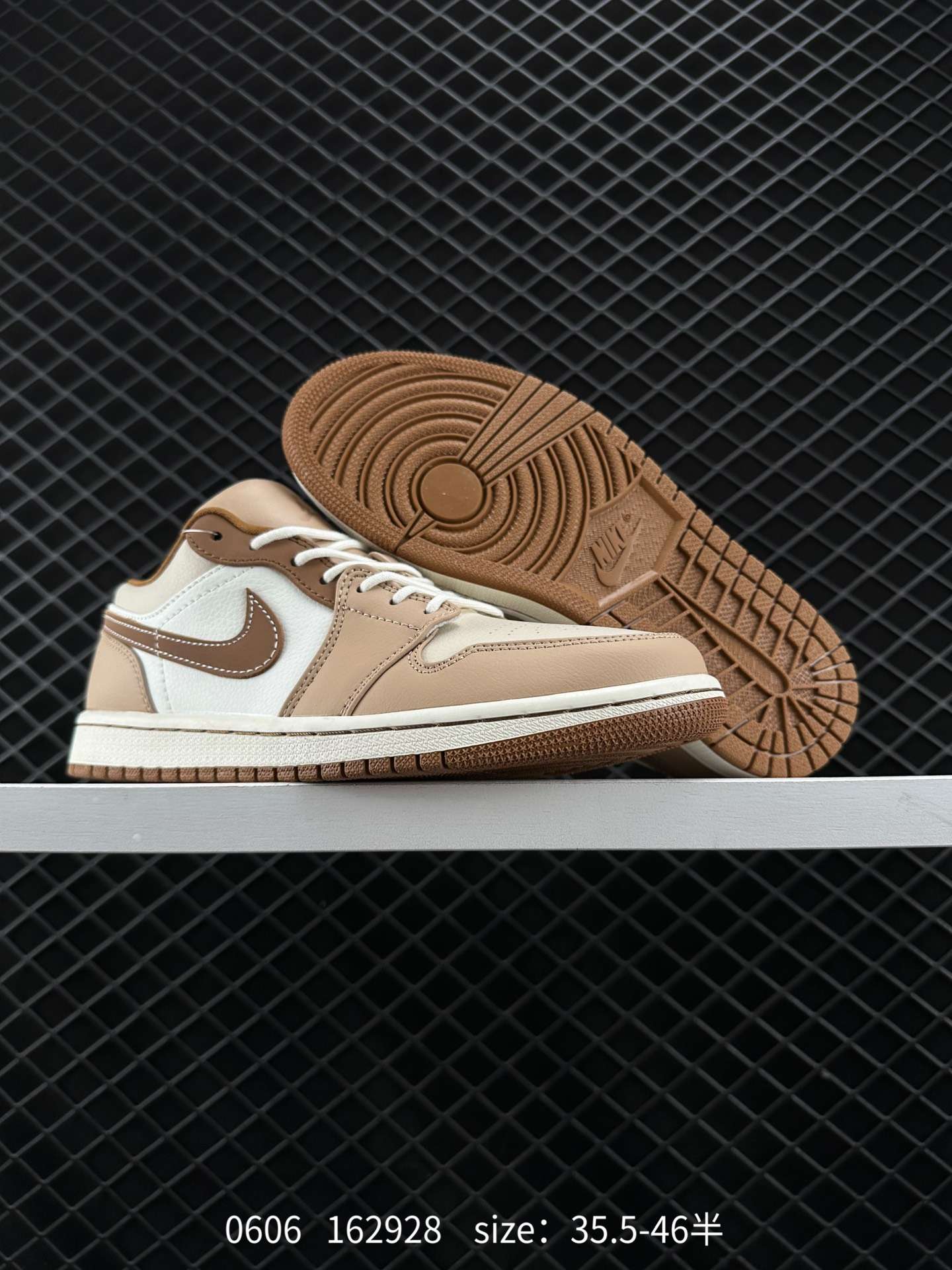 4 Nike Nike Wmns Air Jordan Low" White Wolf Gray "AJ Jordan generation low-top classic retro culture casual sports basketball shoes" Item number: HF73 22 Code: 62928 S