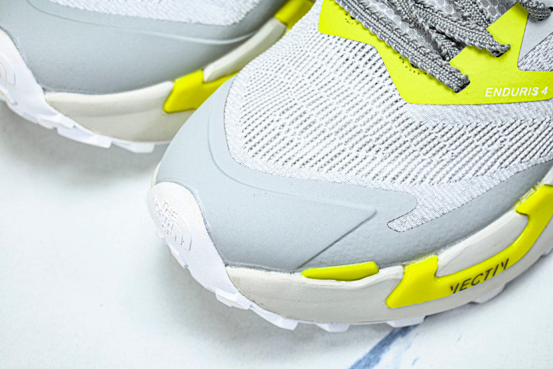 【270】NFOA8AEP-CIY THENORTHFACE ENDURIS 4 GREY/GREEN/WHITE