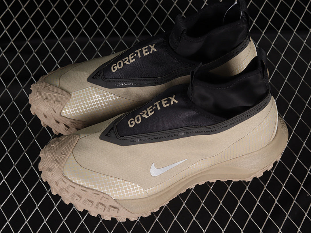 ACG MOUNTAIN FLY GORE TEX KHAKI/METALLIC SILVER