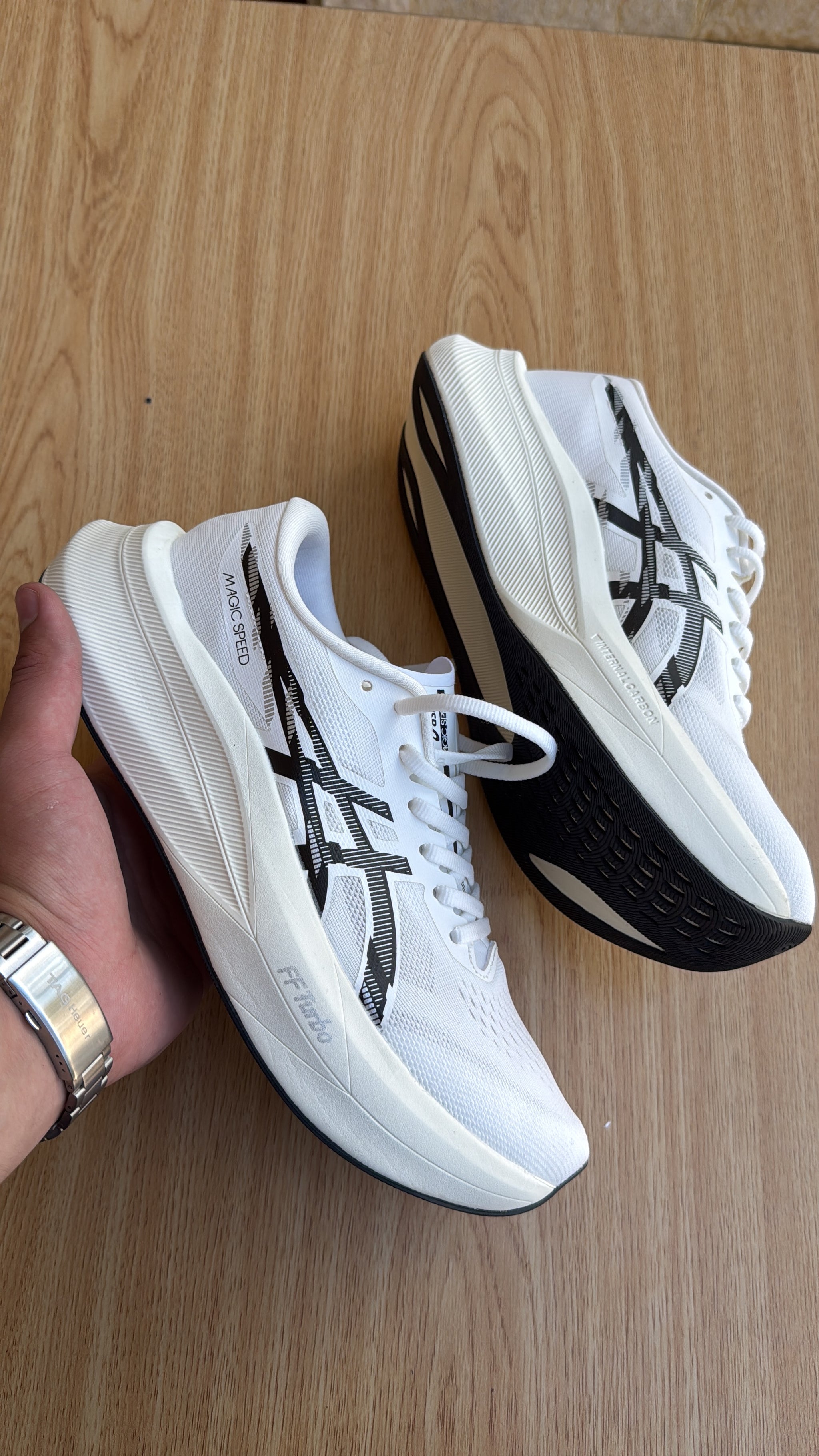 Asics magic speed stock