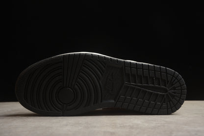 Air jordan low 1 beige