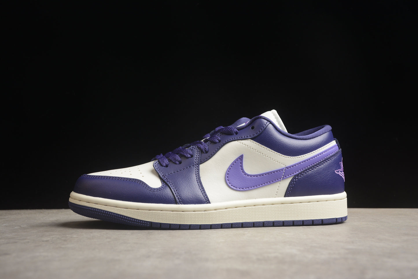 Air Jordan Low 1 Violet